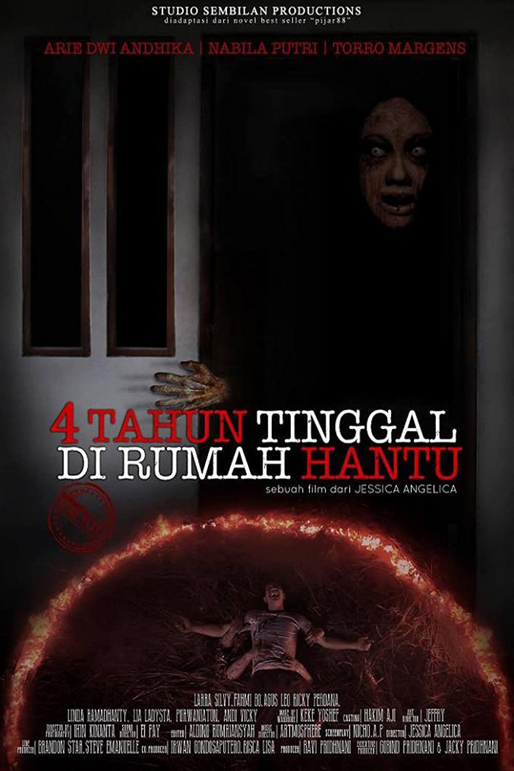 Poster of the movie 4 Tahun Tinggal di Rumah Hantu