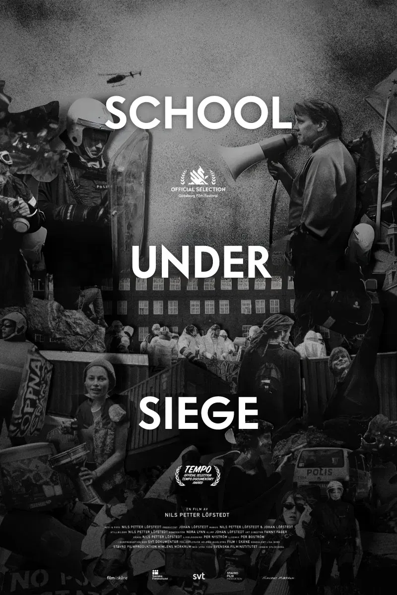 Poster of the movie School Under Siege