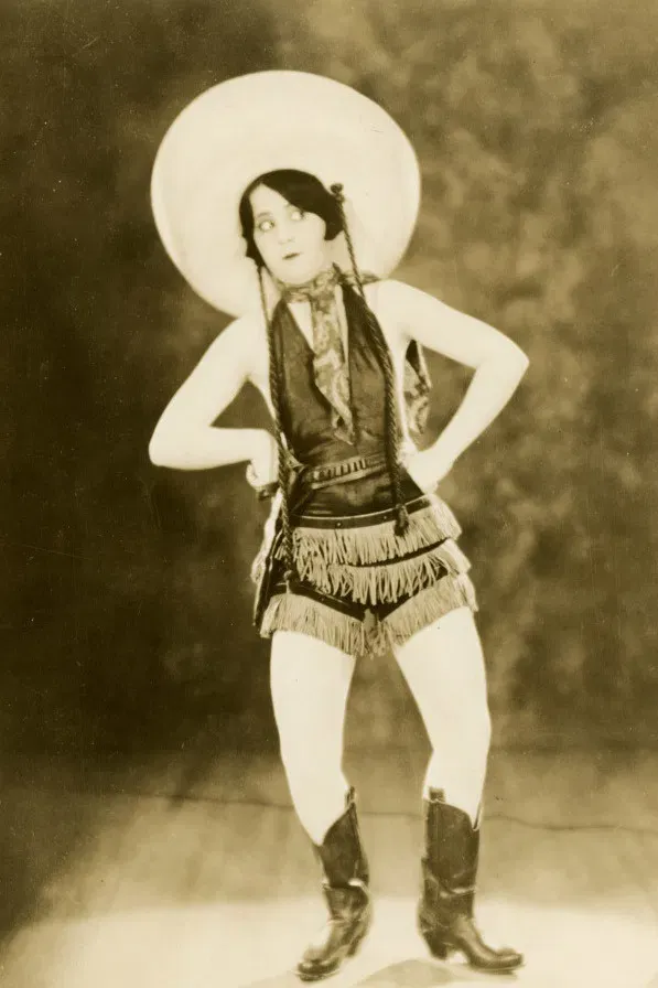 Poster of the movie Two Plus Fours