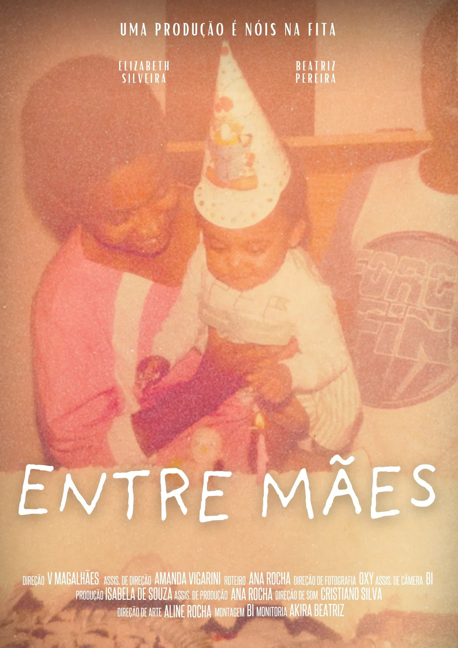Poster for Entre Mães